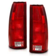 CHEVY/GMC C/K1500/2500/3500 88-99 / SUBURBAN 1500/2500 92-99 / YUKON/TAHOE 92-99 / BLAZER (FULL-SIZE) 92-94 / CADILLAC ESCALADE 99-00 TAILLIGHT RED/CLEAR LENS (OE REPLACEMENT)